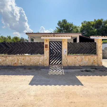 Villa White Private Near The Sea, Wifi Torre Squillace